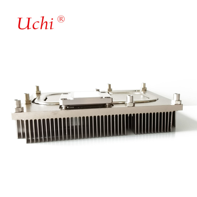 Ventilatorloze CPU-koeler met koperen heatpipes en aluminium 'zipper' vinnen
