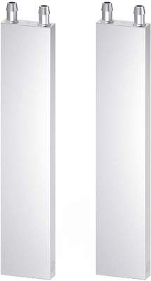 Een vloeistof waterkoeler radiatorsysteem met een zilveren warmteabsorberende kop vloeistofgekoelde heatsink