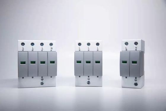 Van de de Schommelingsbescherming van 275-420V 20KA-60KA het Apparaten Diverse Kleur met geringer voltage